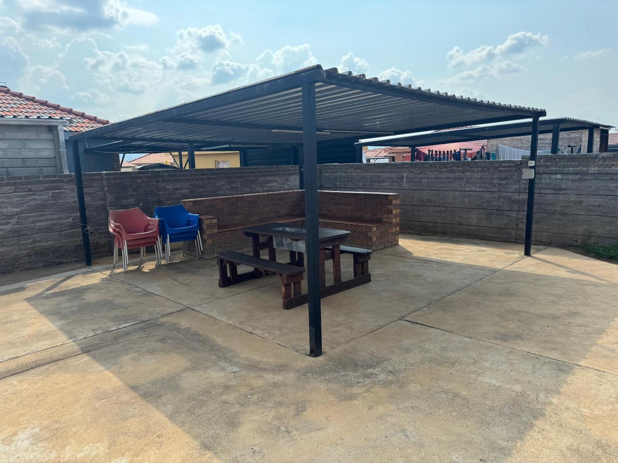 Mogwase Rhino House With 3 Bedrooms Next To Pilanesberg And Sun City מראה חיצוני תמונה